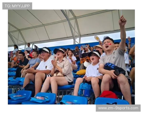 比赛现场：运动员与观众的互动盛宴，运动员比赛场景